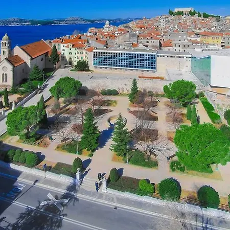 Top City Center Apartments Sibenik Exterior photo