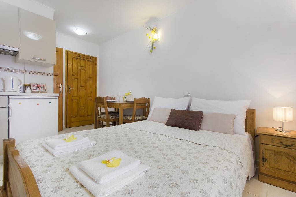 Top City Center Apartments